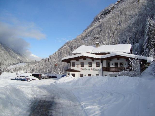 Gasthaus Falbesoner Apartment Gschnitz Exterior foto