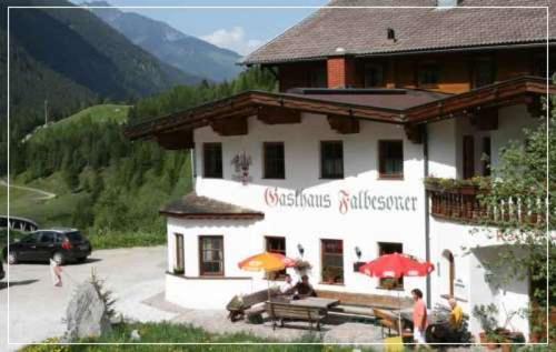 Gasthaus Falbesoner Apartment Gschnitz Exterior foto