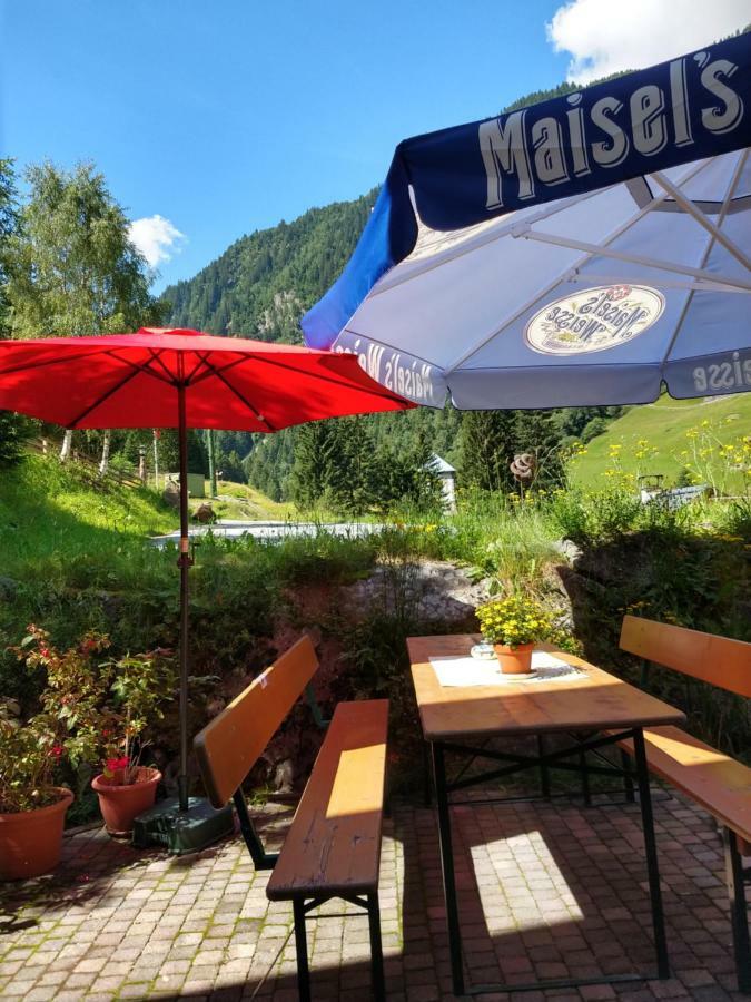 Gasthaus Falbesoner Apartment Gschnitz Exterior foto